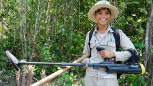 UXO Victim Works to Clear Landmines in Laos 